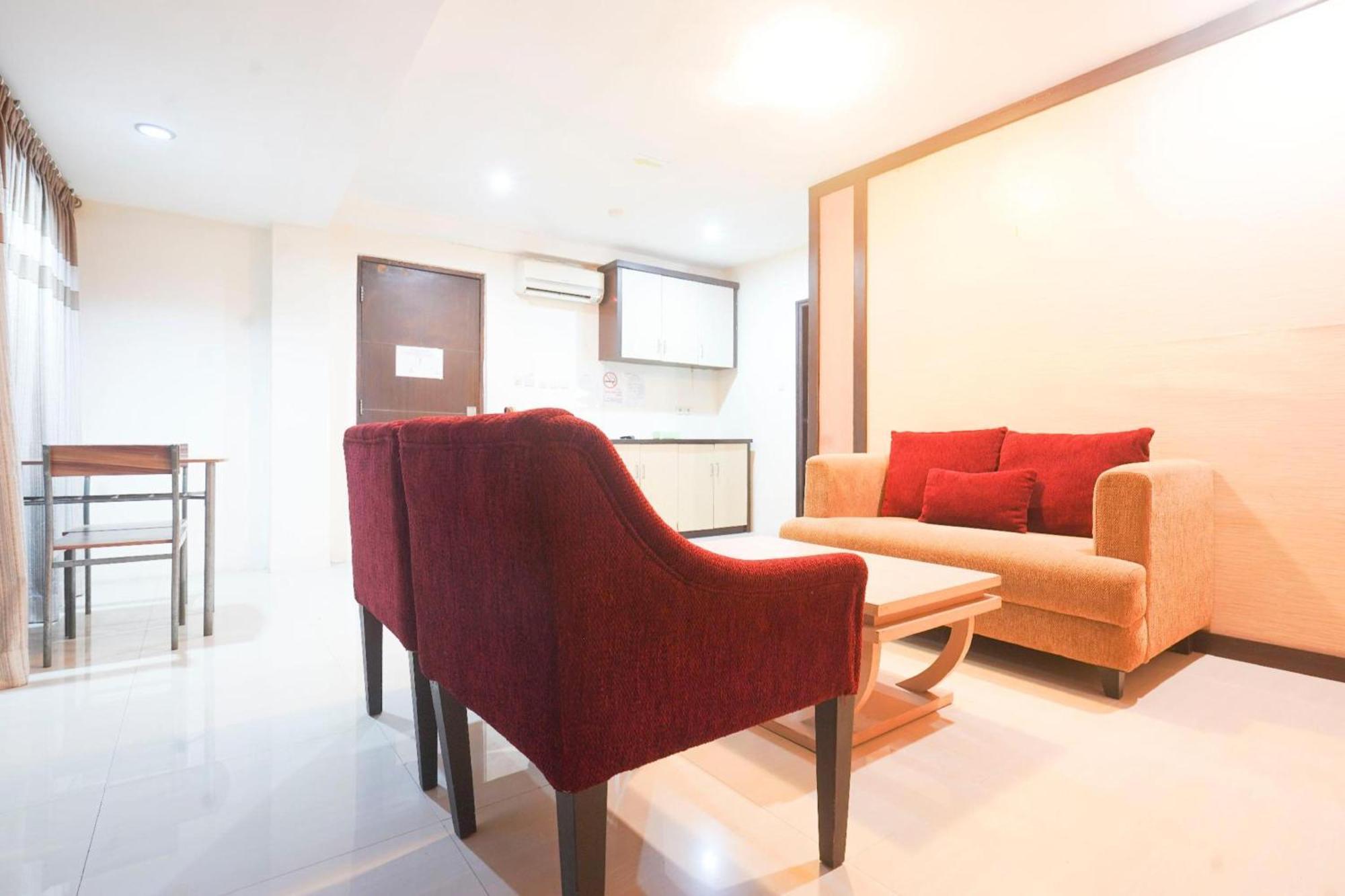 Collection O Losari Near Pantai Losari Formerly Hotel Grand Populer Makassar Exterior photo
